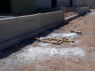 Bahçe Duvarı